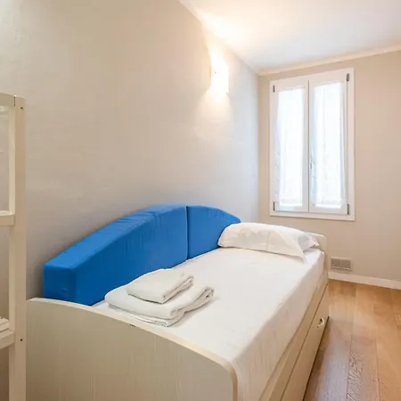 Charming View By Mmega * فلورنس