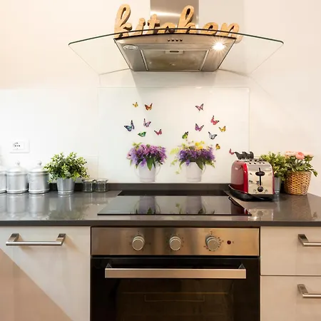 Charming View By Mmega شقة